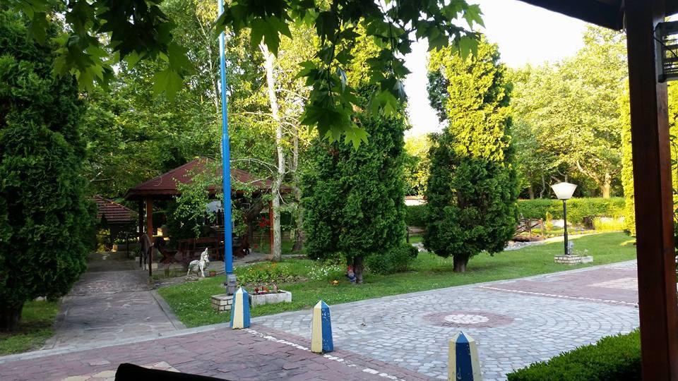 Motel Paradise Oryakhovo Exteriör bild
